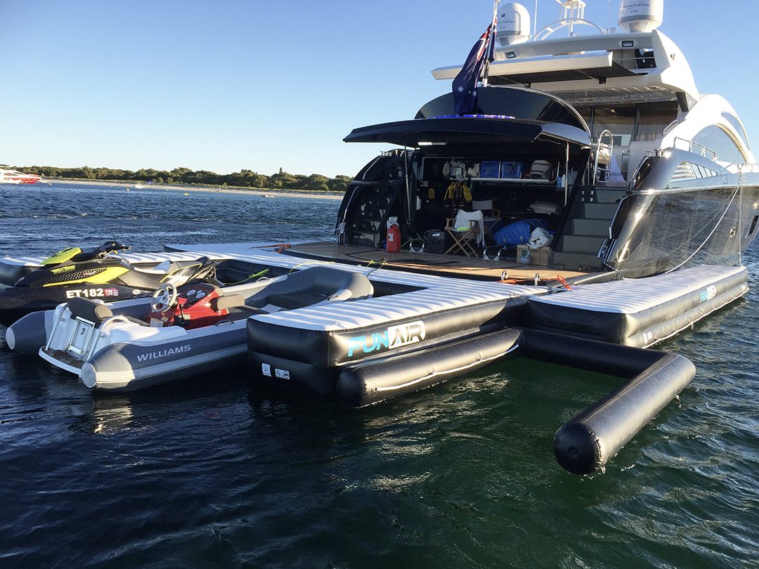 Convertible Jet Ski Docks for Yachts | Floating Docks | FunAir, image size:1080x810