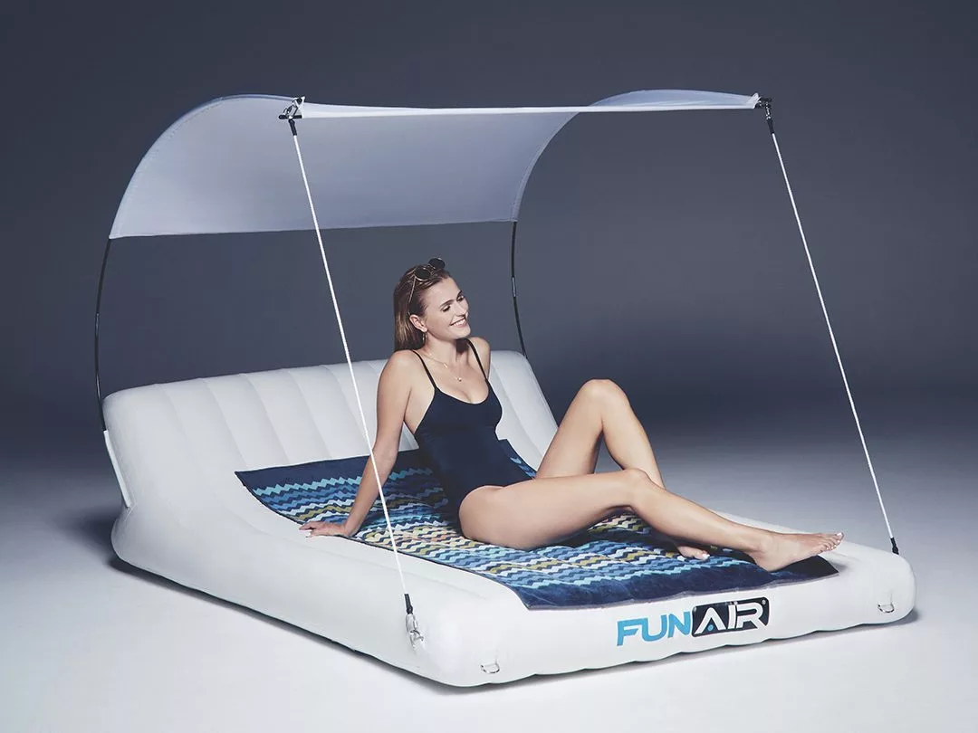 Floating Shaded Lounger in studio