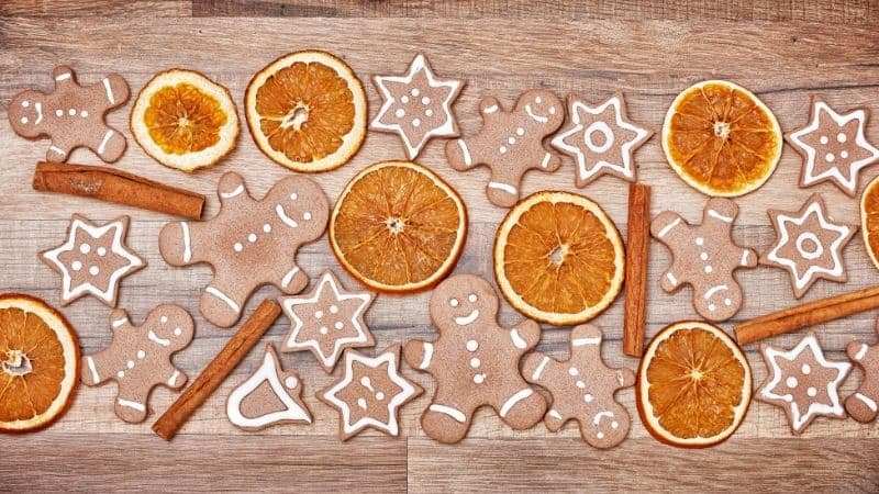 Gingerbread cookies and Christmas treats