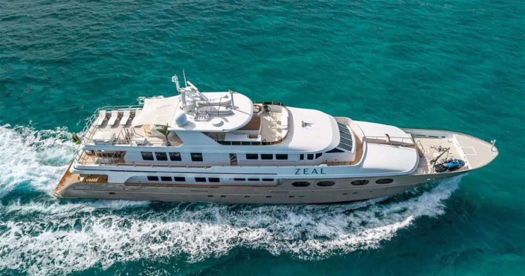 Motoryacht Zeal charter yacht in Bahamas