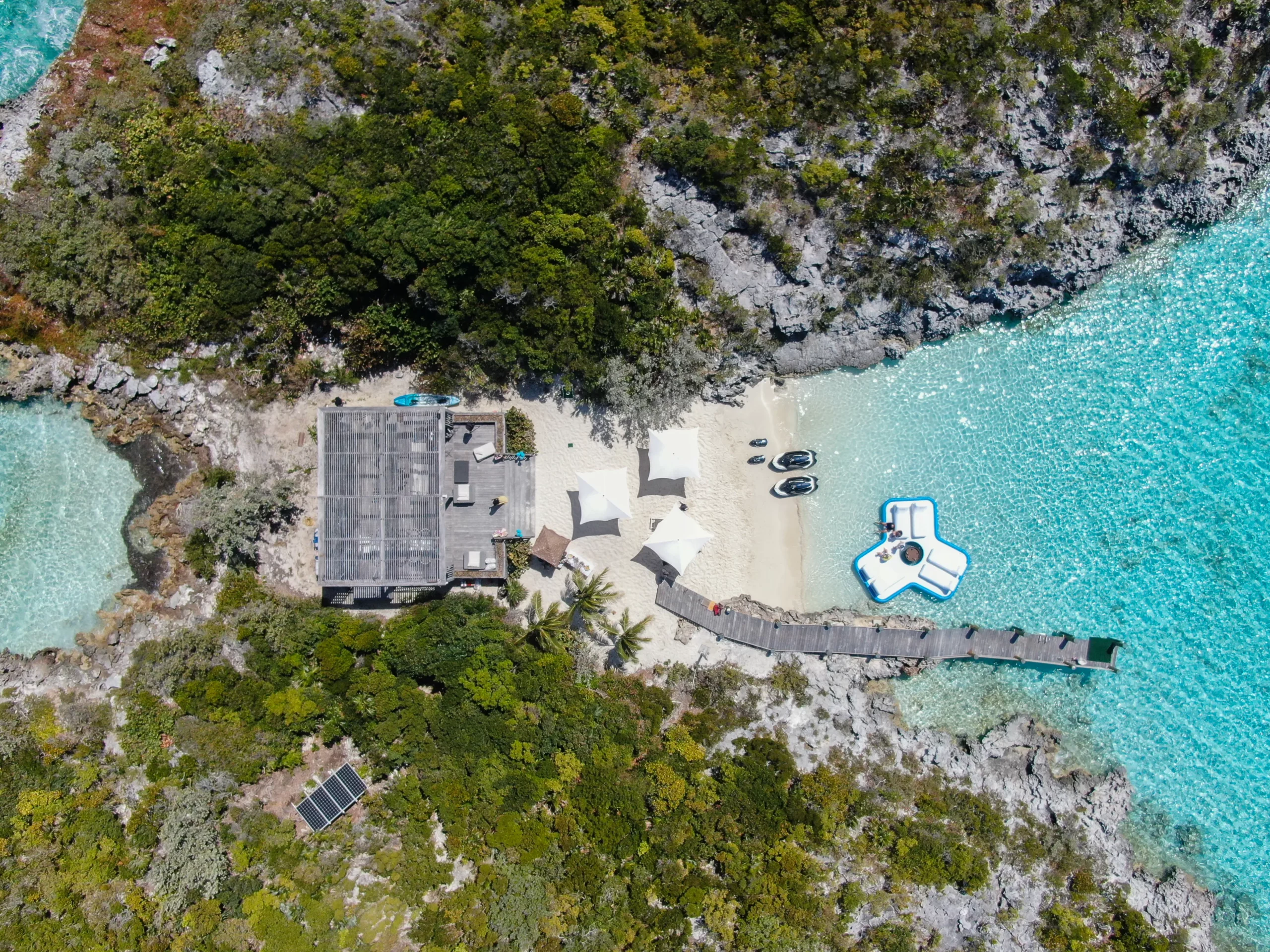 Drone view of the Floating Island from Motor Yacht Broadwater