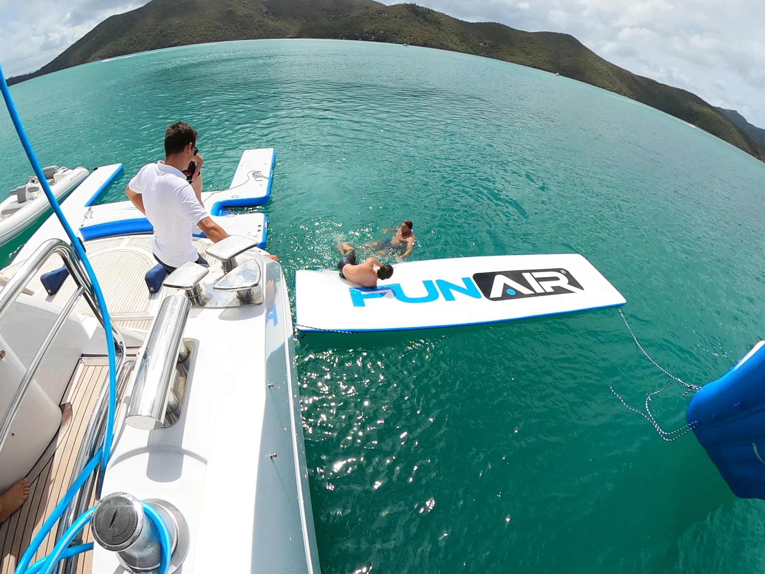 Water-Mat-My-Alani-view-from-onboard