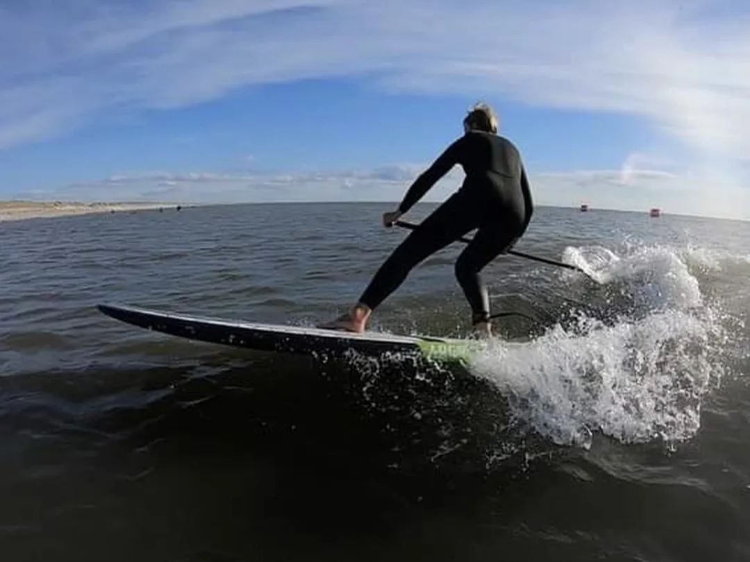 MoreFun Loco Surfing rider on a wave