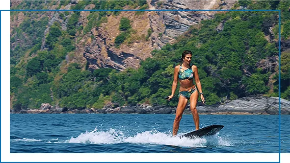 Charter guest on a SCUBAJET Performance model