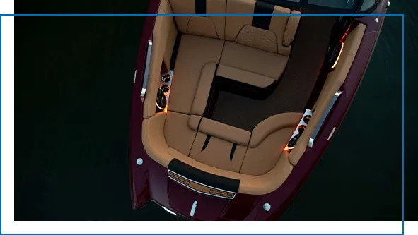 The-luxurious-wrap-around-seating-area-on-a-MasterCraft-superyacht-tender