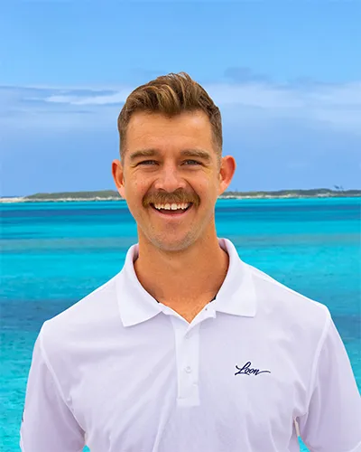 Captain Tyler Viljoen of FunAir FunYacht MY Loon