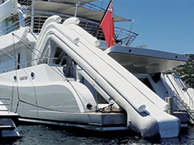 Stern Yacht Slides