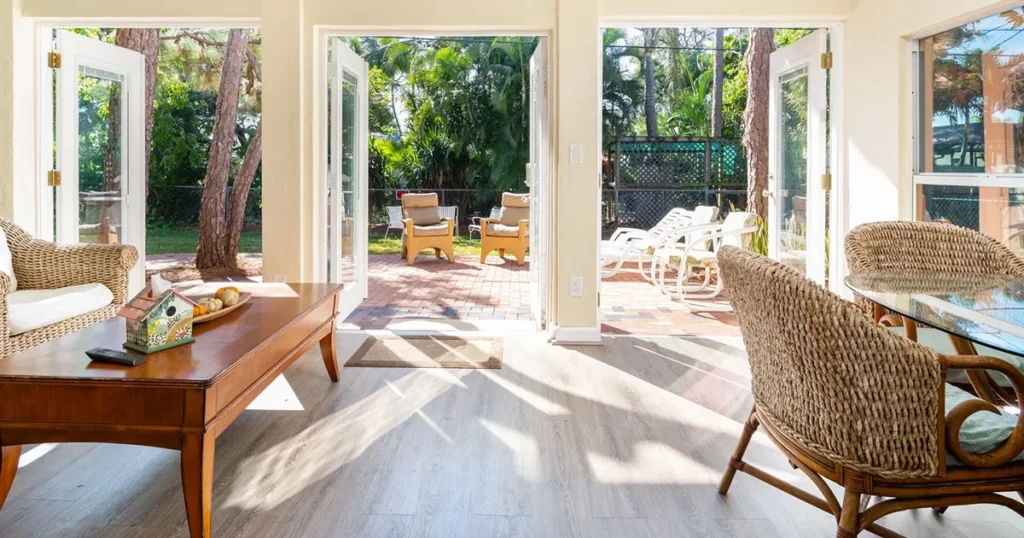 Gulf Breeze living area