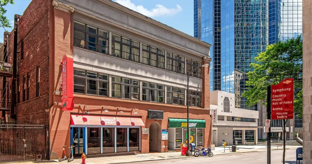 The Willie Loft external