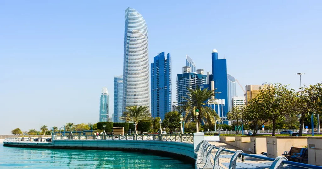 Abu Dhabi Corniche - Beachfront Bliss for Yacht Crew