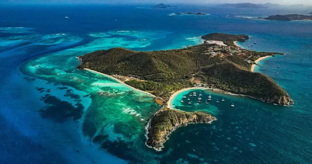superyacht destination The Grenadines, Mayreau, Salt Whistle Bay
