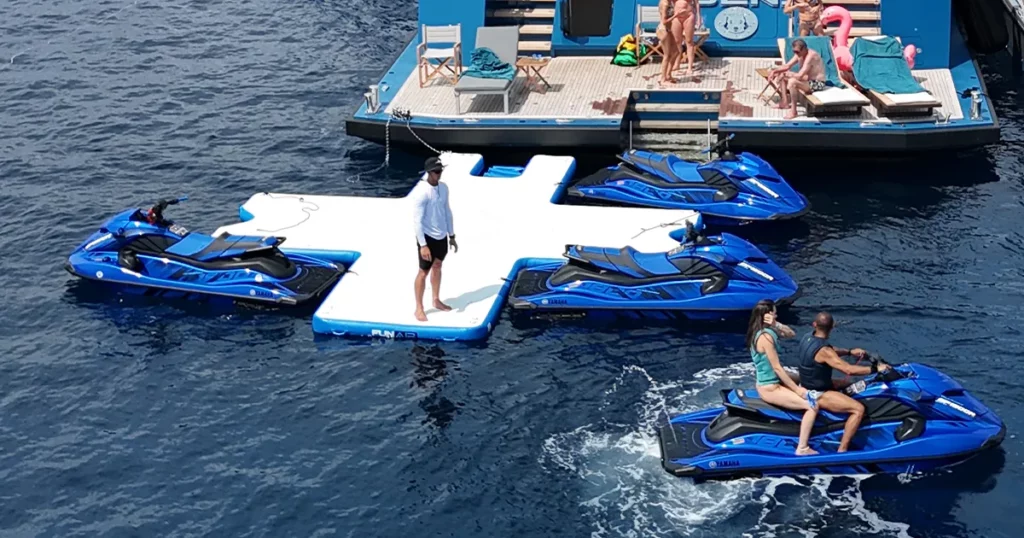 Toy Islands