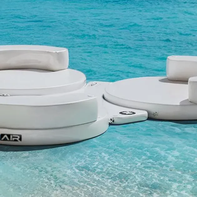 Can the Club Chaise Island be used on the beach or on deck