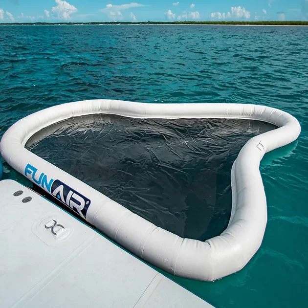 How long does a yacht golf green take to set up